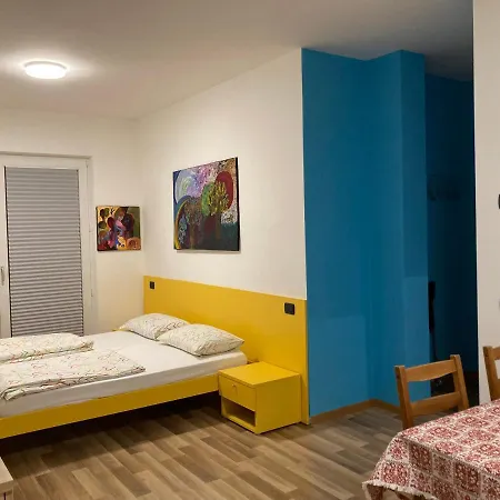 Bikeapartments Laura & Jasmin Apartment Malcesine